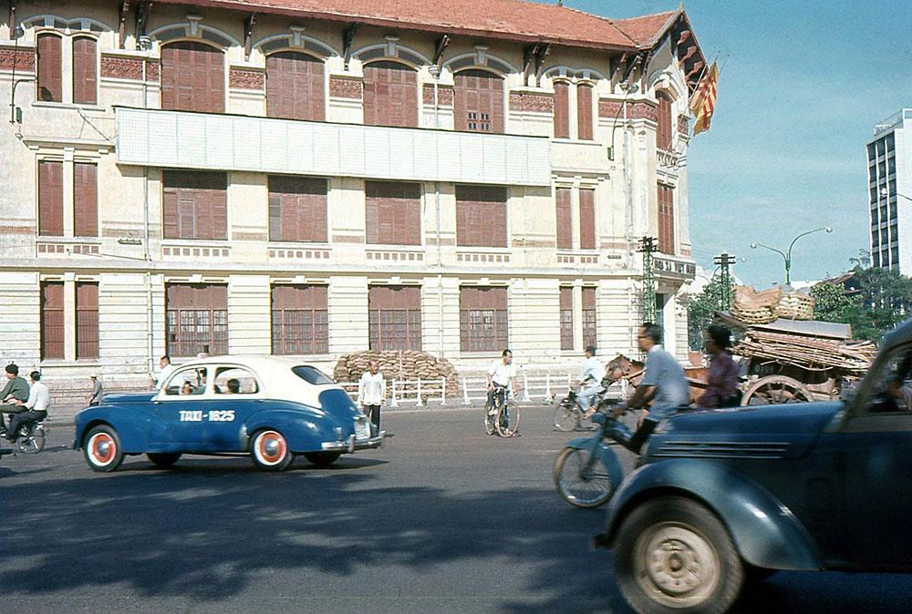 Những hình ảnh tuyệt đẹp chụp đường phố Sài Gòn năm 1965