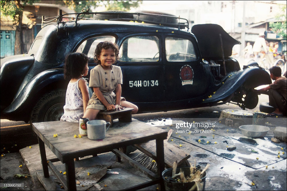Đường phố Sài Gòn đầu thập niên 1990 qua 50 bức ảnh của Jean-Claude Labbé